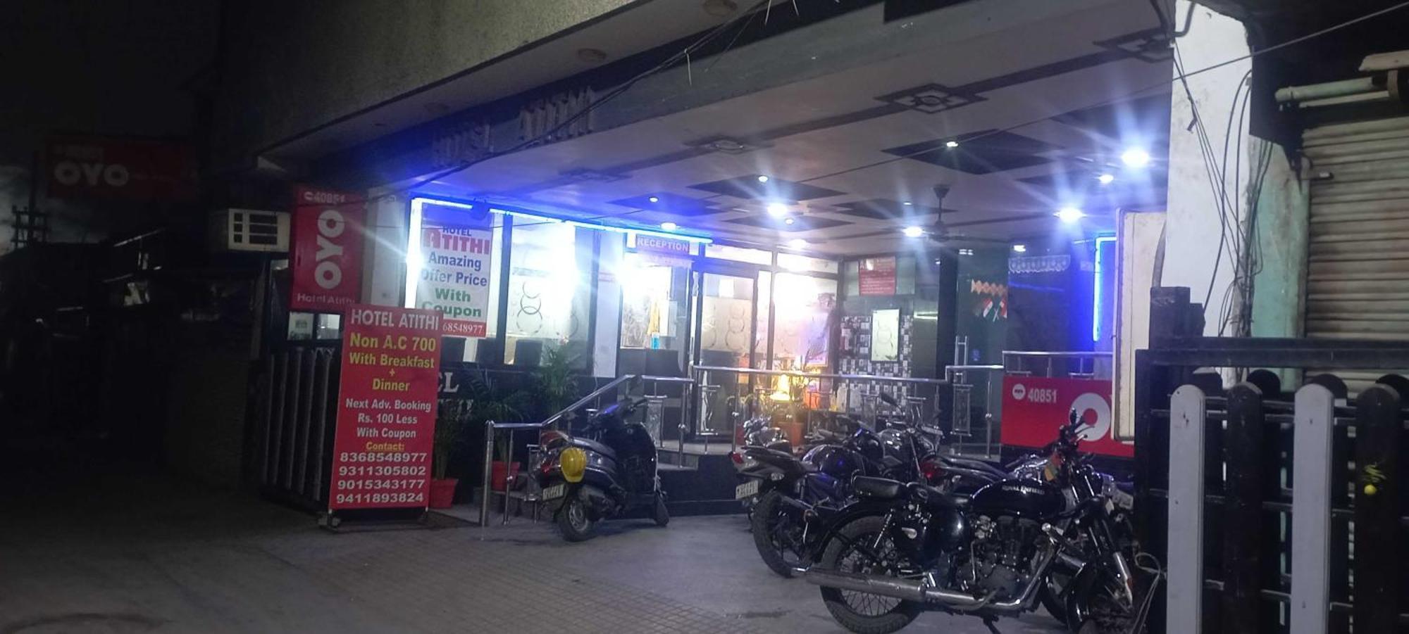 Super Hotel O Athithi Gáziábád Kültér fotó
