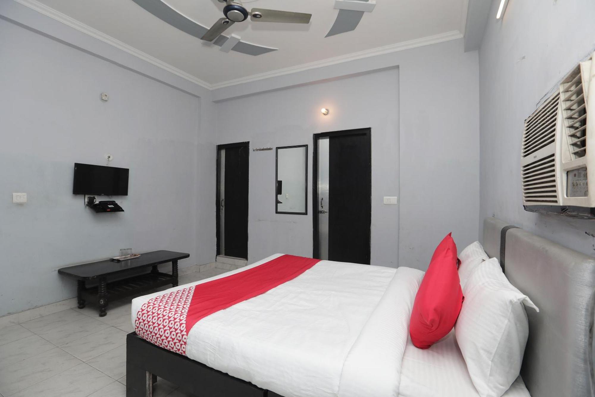Super Hotel O Athithi Gáziábád Kültér fotó